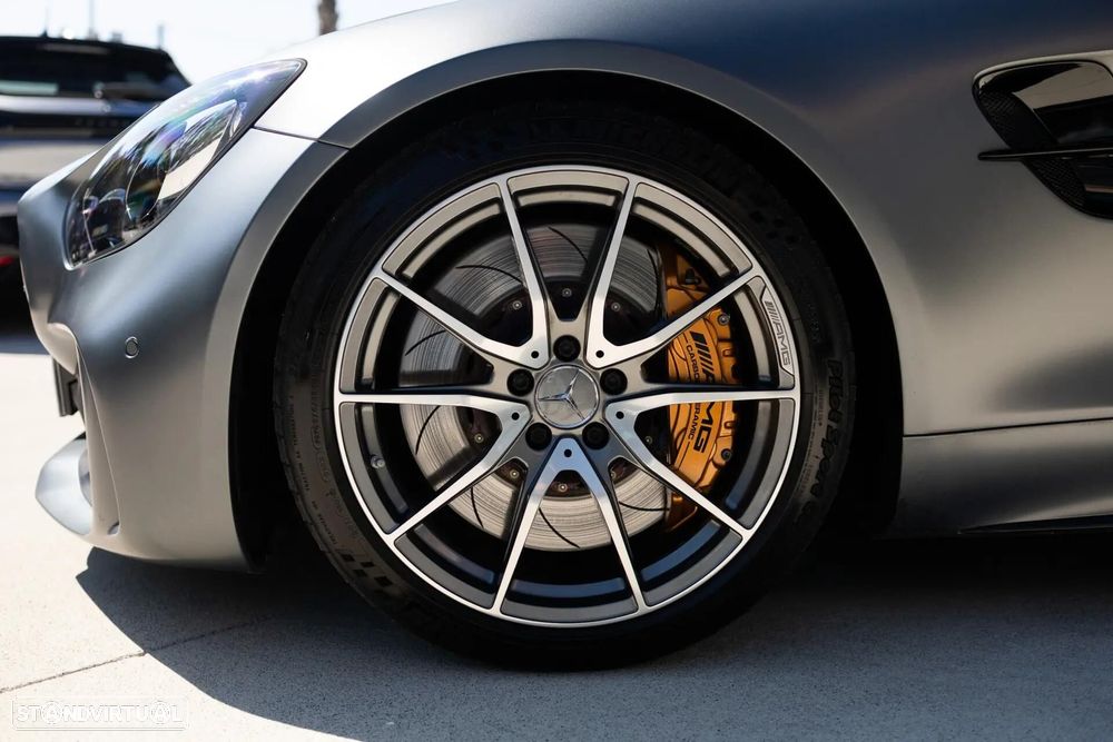 Mercedes-Benz AMG GT R - 27