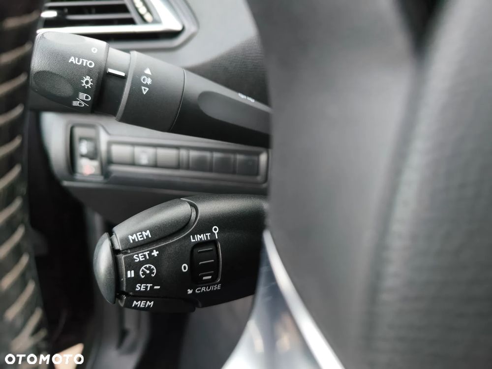 Peugeot 308 1.5 BlueHDi Business Line S&S - 12