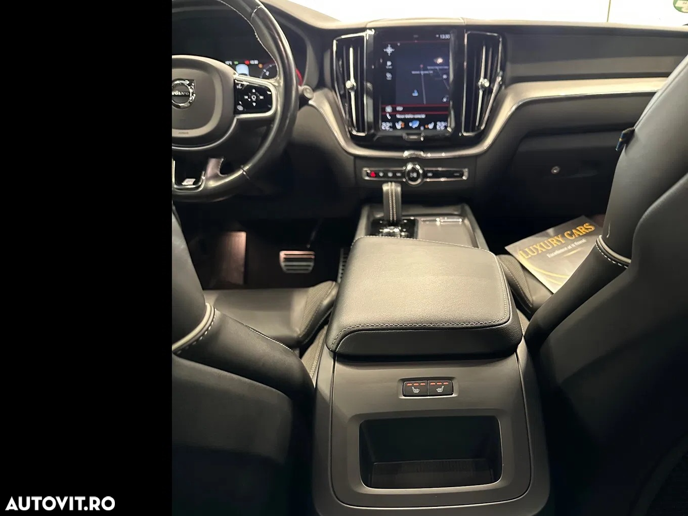 Volvo XC 60 B4 MHEV AT8 AWD R-Design - 16