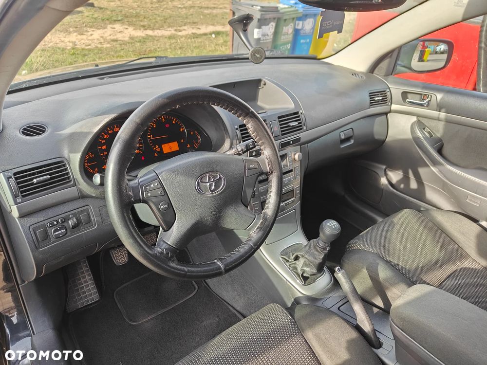 Toyota Avensis 2.0 D-4D Sol - 15