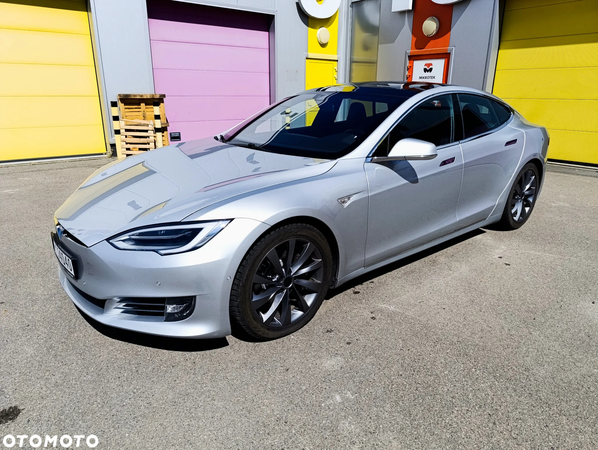 Tesla Model S Long Range Plus - 12