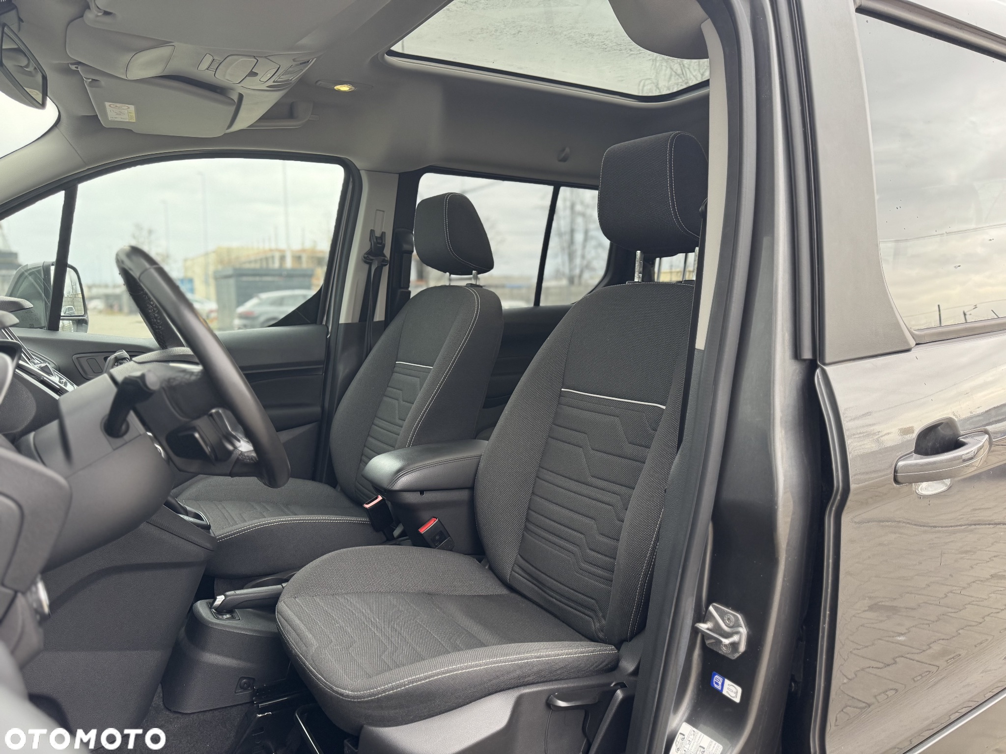 Ford Tourneo Connect Grand 1.5 TDCi Start/Stop Titanium - 15