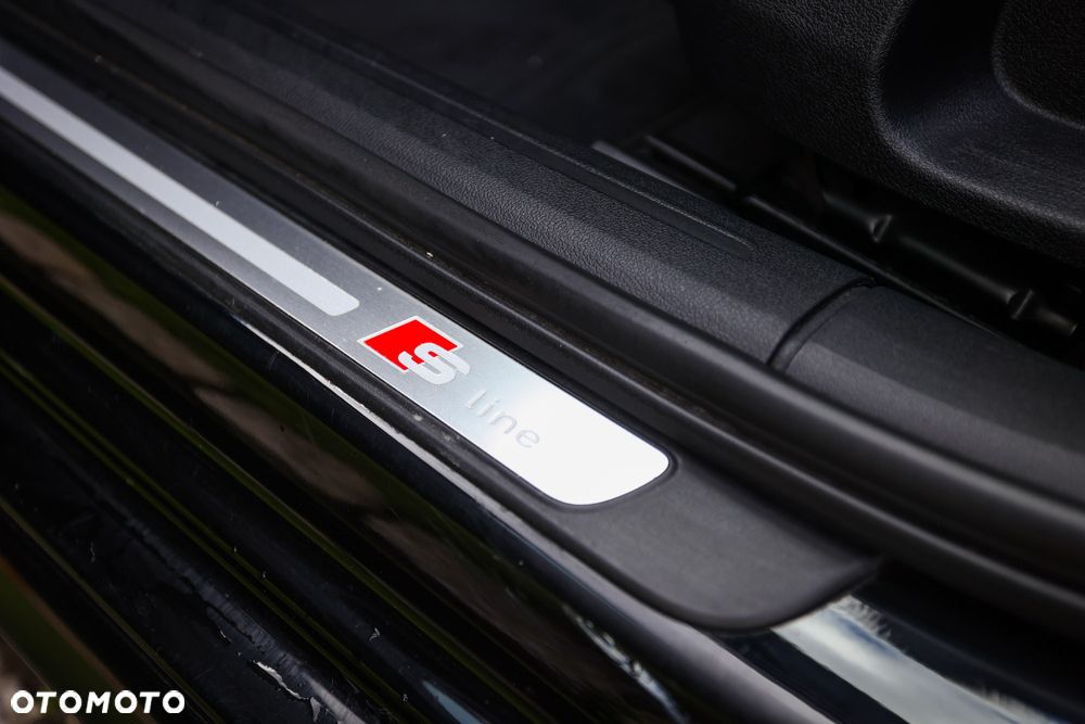 Audi A4 Avant 2.0 TDI DPF clean diesel quattro S tronic S line Sportpaket - 19