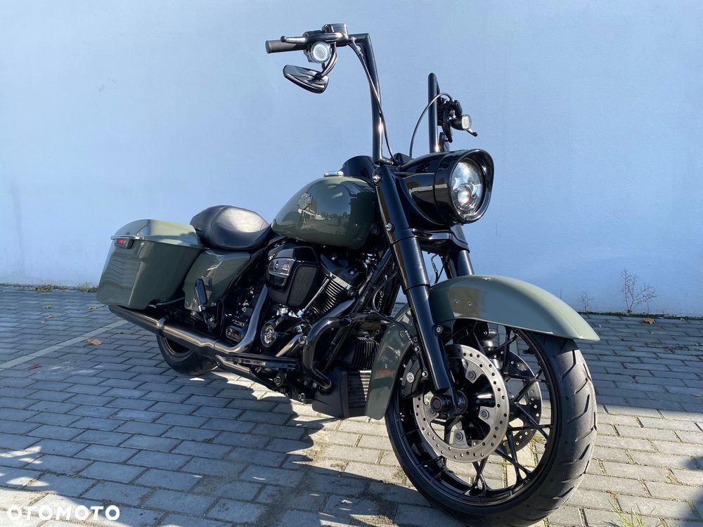 Harley-Davidson Touring Road King - 11