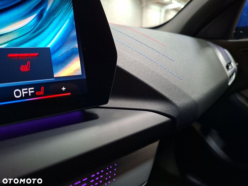 BMW Seria 1 120 mHEV - 25