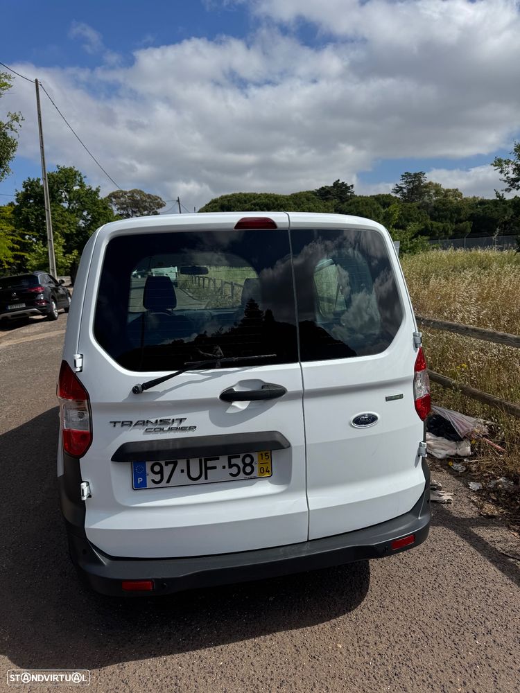 Ford Courier - 7