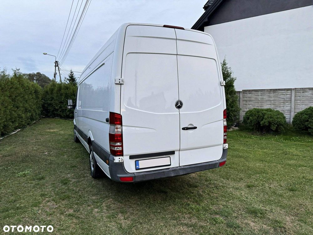 Mercedes-Benz Sprinter - 15
