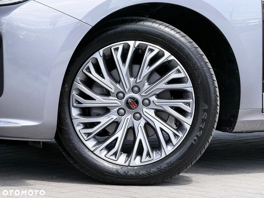 Hongqi H5 2.0T Deluxe - 17