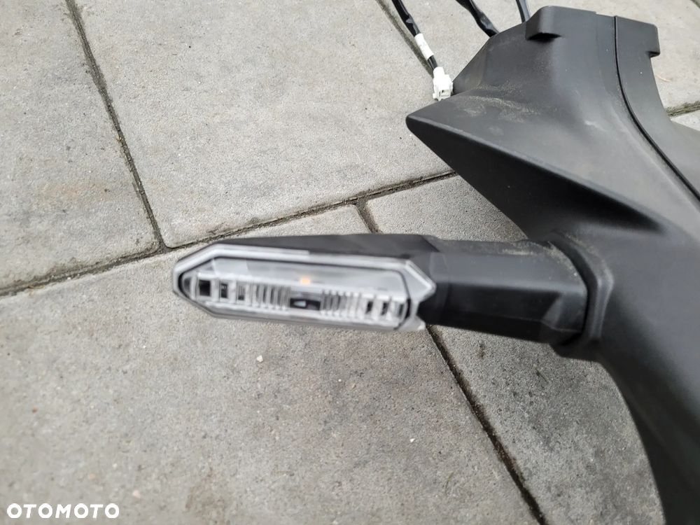 Mocowanie, podświetlanie tablicy rejestracyjnej, ogon, kierunkowskaz Kawasaki Z900 Z 900 - 10