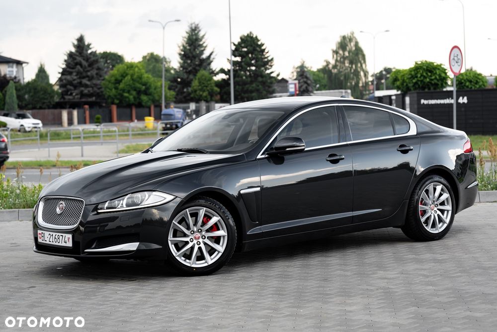 Jaguar XF 2.2 - 3