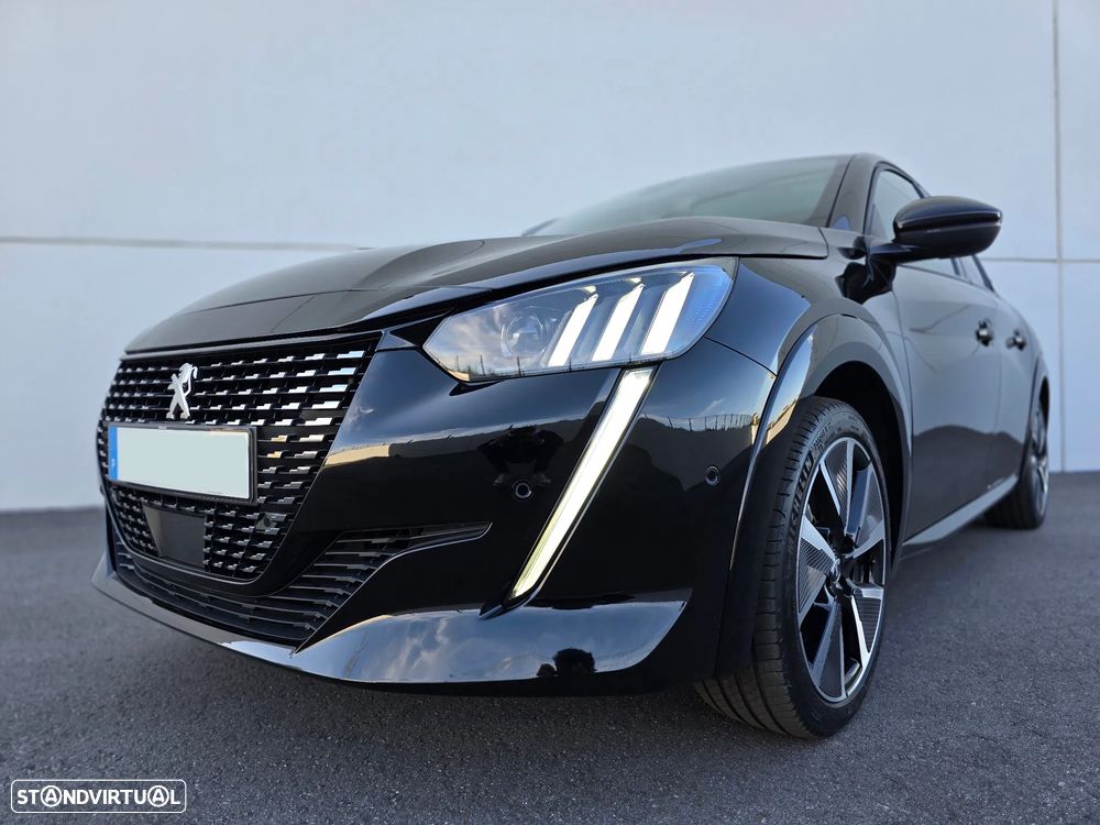 Peugeot e-208 GT - 2