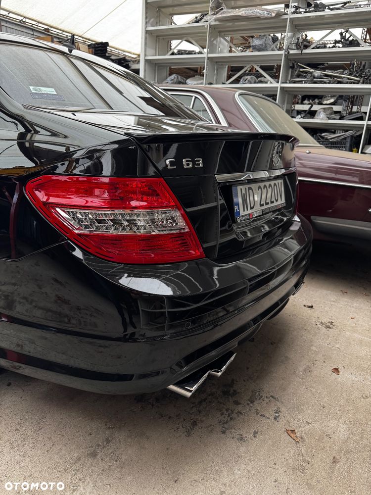 Mercedes-Benz Klasa C 63 AMG 7G-TRONIC - 9