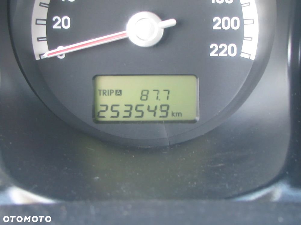 Kia Sportage 2.0 2WD LX - 19