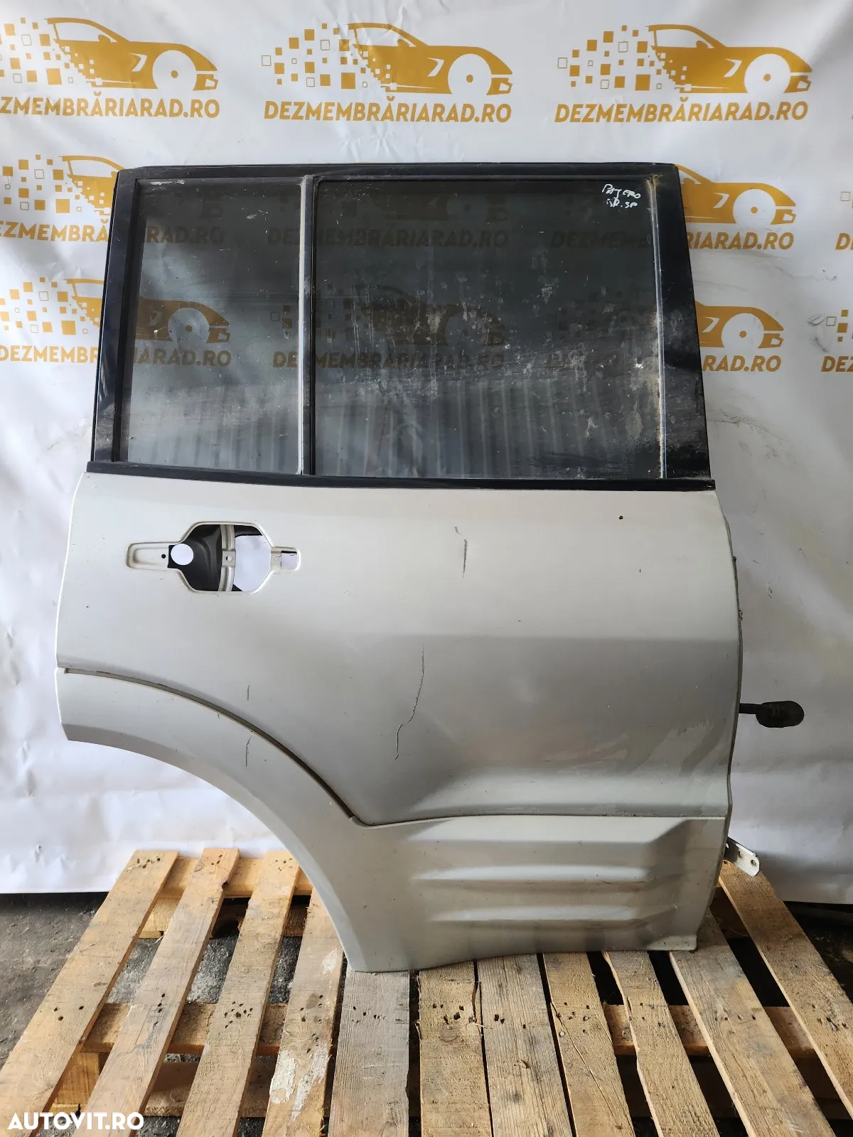 Usa Portiera Dreapta Spate Mitsubishi Pajero MK3 An 2002-2003-2004-2005-2006-2007 - Dezmembrari Ara - 3