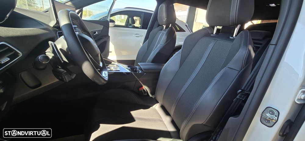 Peugeot 3008 1.6 Hybrid GT e-EAT8 - 16