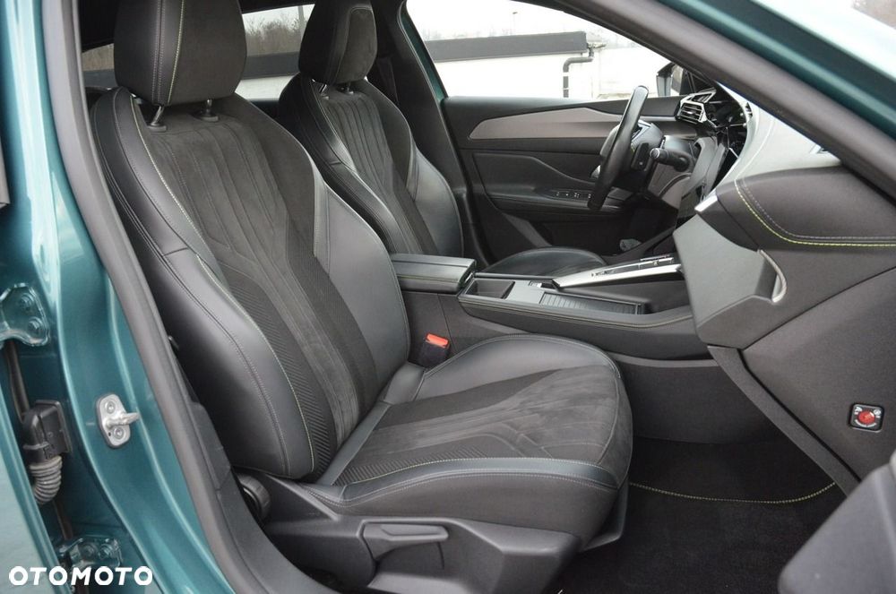Peugeot 308 BlueHDi 130 EAT8 GT - 37
