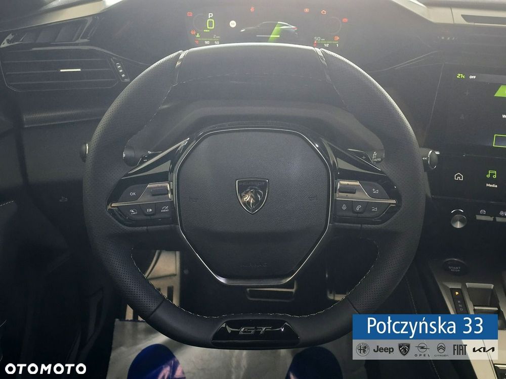 Peugeot 408 - 18