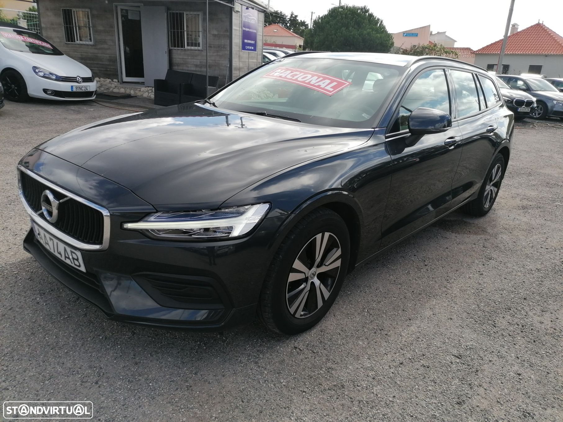 Volvo V60 2.0 D3 Momentum Geartronic - 5