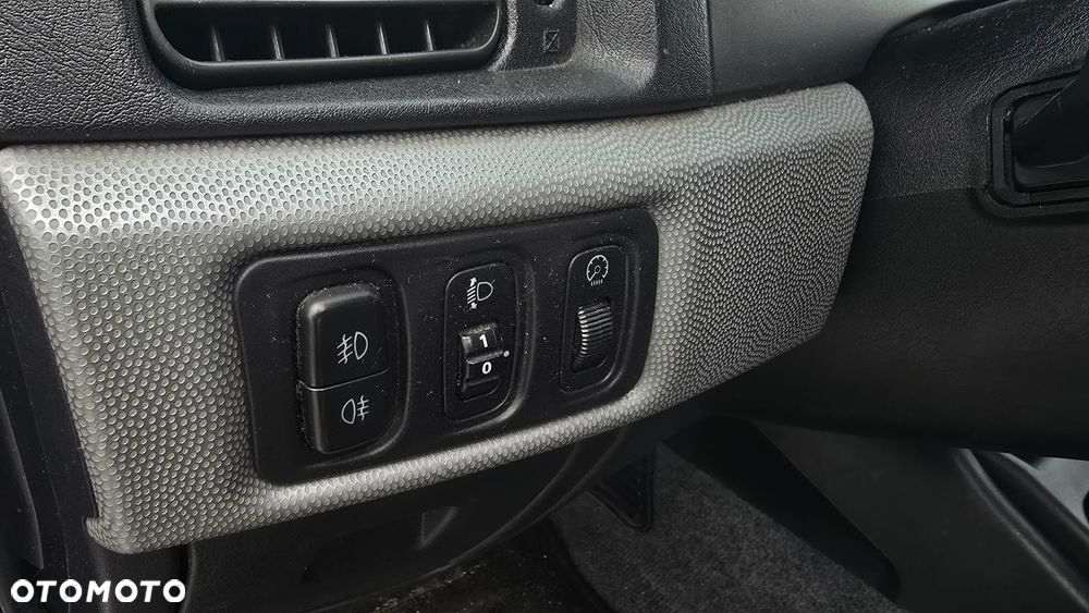 Mitsubishi Pajero Pinin 1.8 - 21