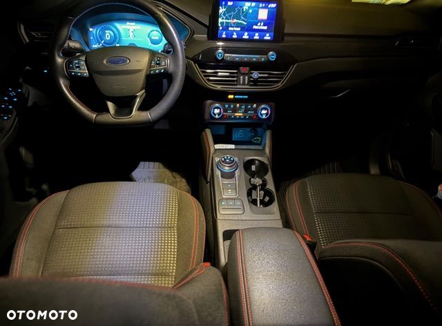 Ford Kuga - 9