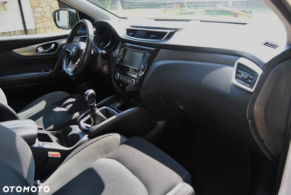 Nissan Qashqai 1.3 DIG-T N-WAY - 7