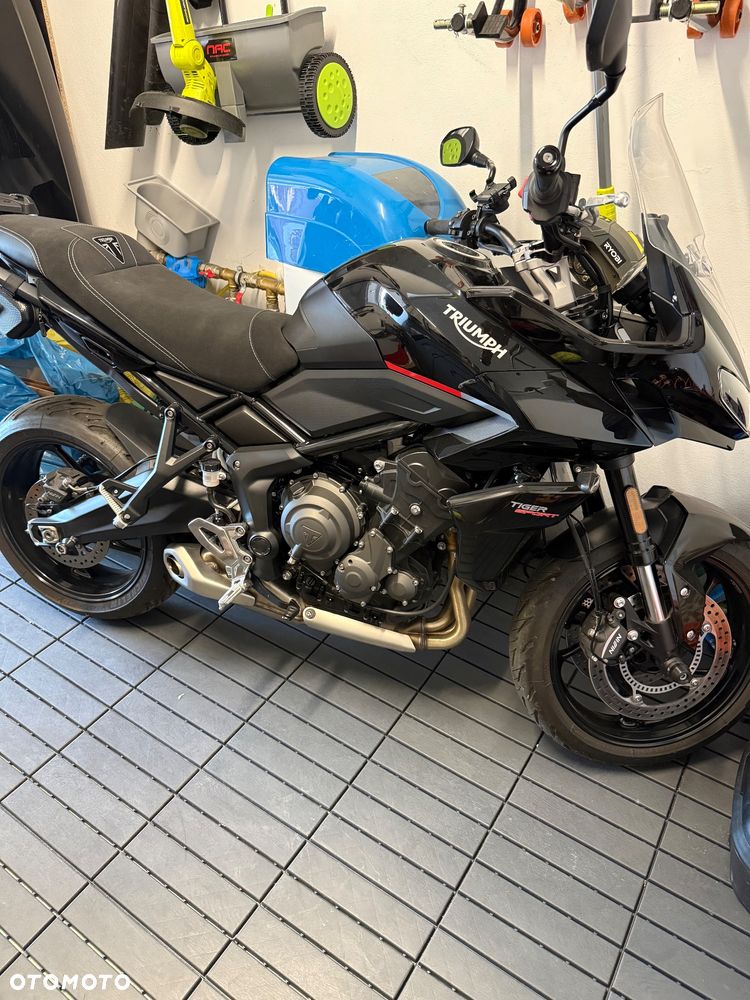 Triumph Tiger - 6