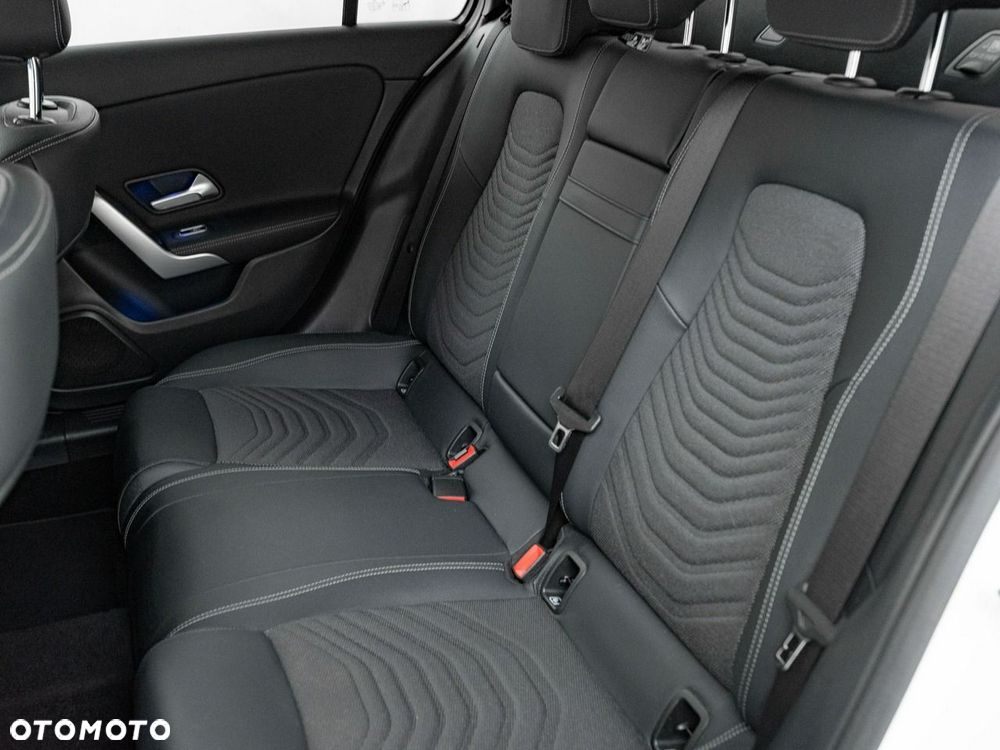 Mercedes-Benz Klasa A 200 d 8G-DCT Progressive - 28
