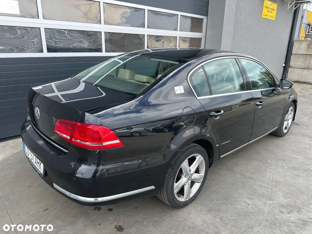 Volkswagen Passat 2.0 Blue TDI SCR Highline - 4