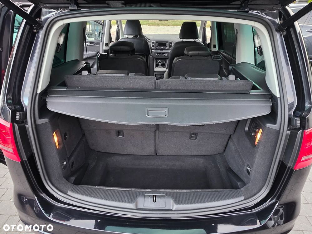 Volkswagen Sharan 2.0 TDI BlueMotion Technology Highline - 25