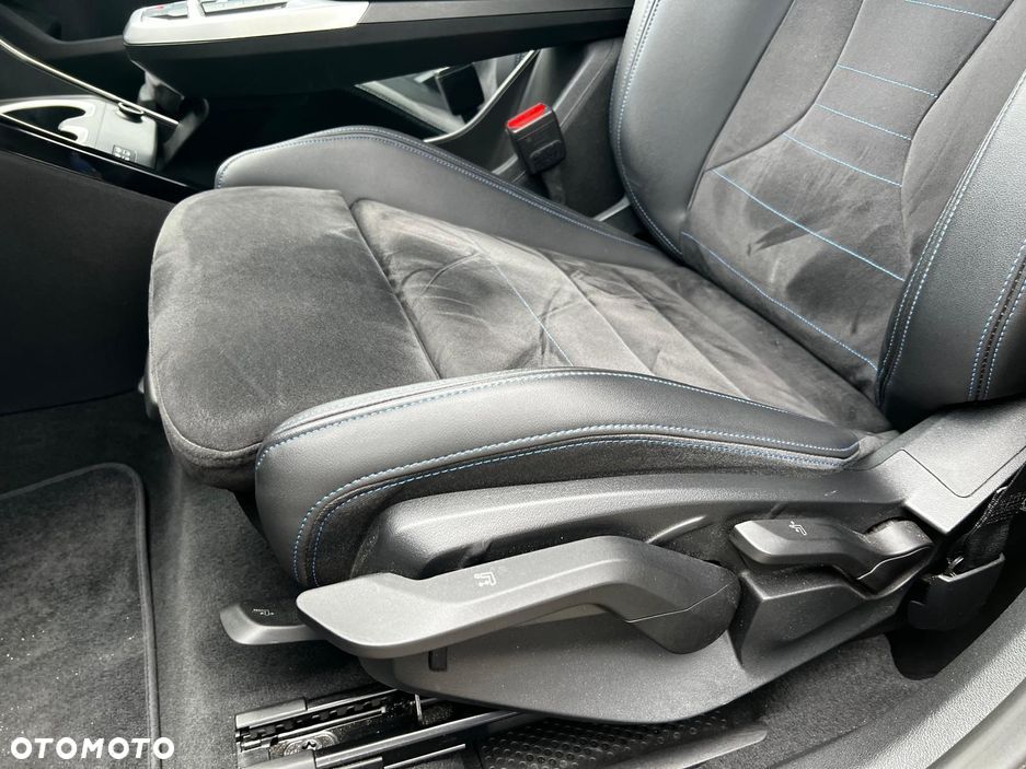 BMW X1 sDrive18i xLine sport - 9