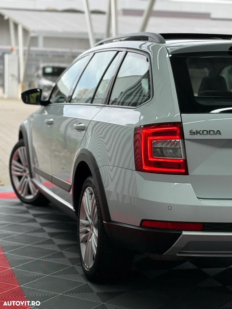 Skoda Octavia Combi 2.0 TDI 4x4 DSG Scout - 14