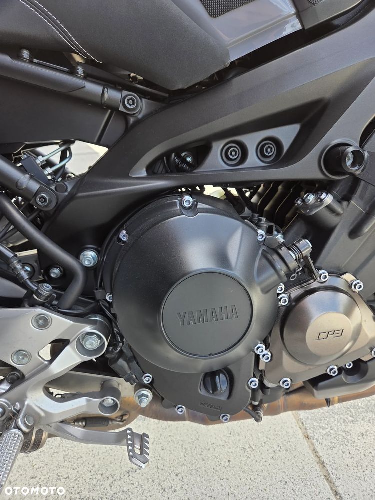 Yamaha MT - 16