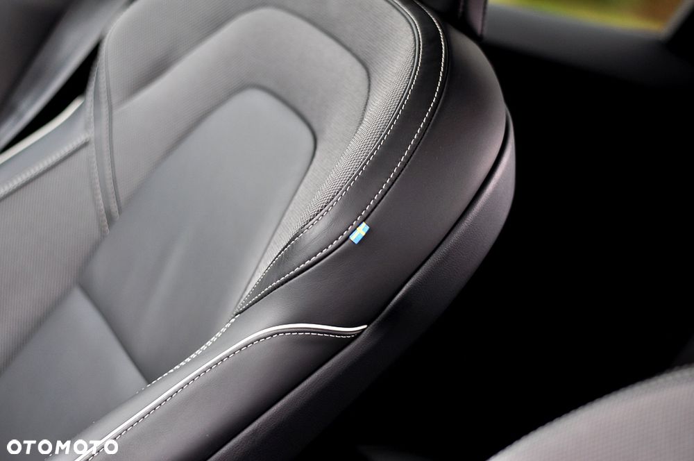 Volvo XC 60 B5 D AWD Geartronic RDesign - 20