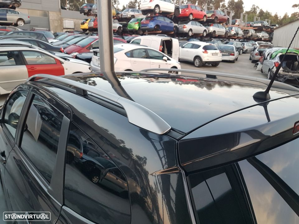 Nissan Qashqai+2 para peças - 3