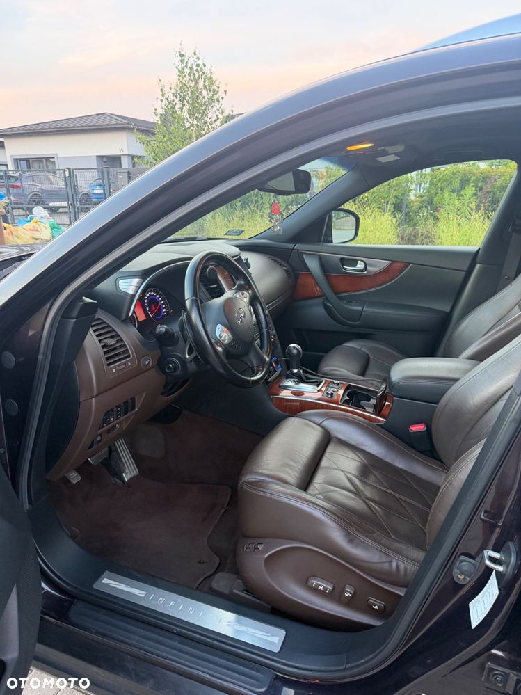 Infiniti FX - 6