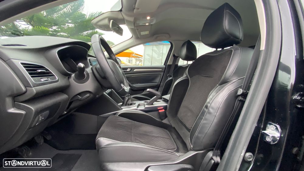 Renault Mégane Sport Tourer 1.5 dCi Intens - 19