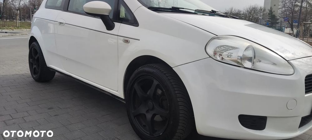 Fiat Grande Punto 1.4 8V - 13