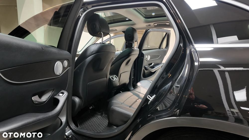 Mercedes-Benz GLC - 26