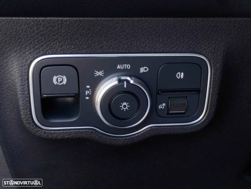 Mercedes-Benz GLB 200 d 4Matic Progressive - 8