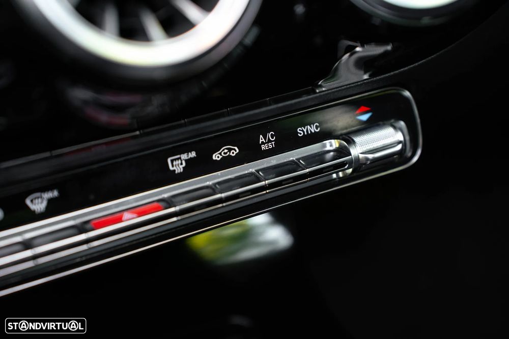 Mercedes-Benz A 180 d 7G-DCT AMG Line - 45