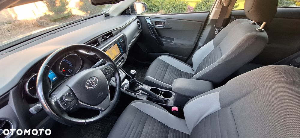 Toyota Auris 1.4 D-4D Premium Comfort - 16
