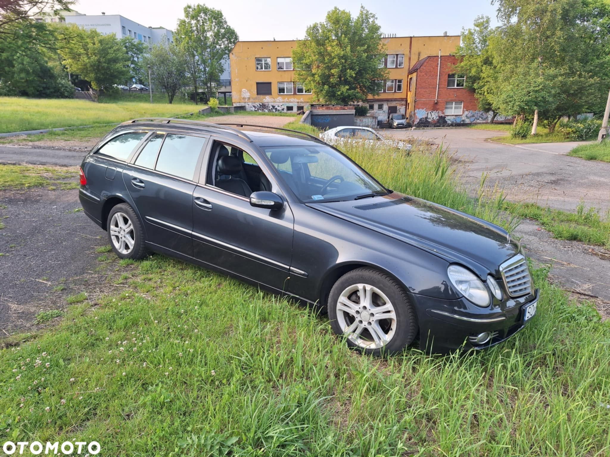 Mercedes-Benz Klasa E 240 4-Matic T Avantgarde - 1