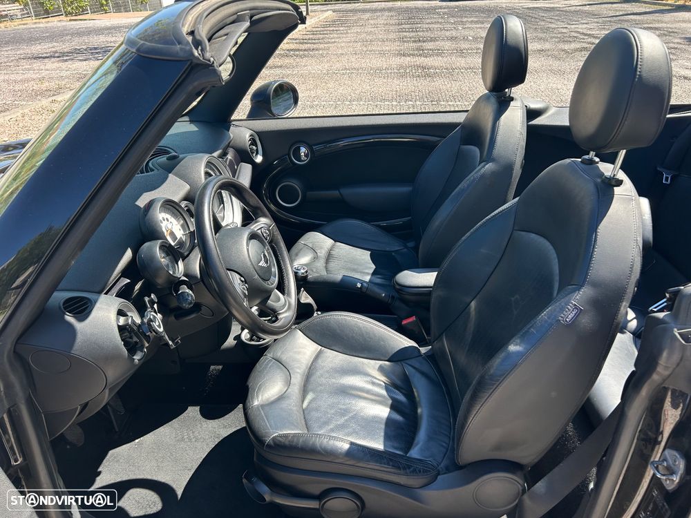 MINI Cabrio Cooper D - 13