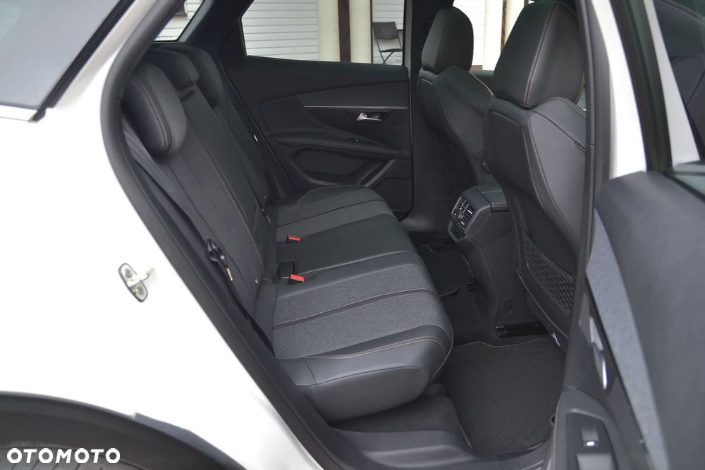 Peugeot 3008 HDi FAP 150 Platinum - 16