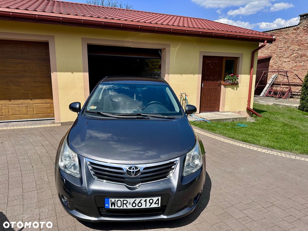 Toyota Avensis 1.8 Luna - 3