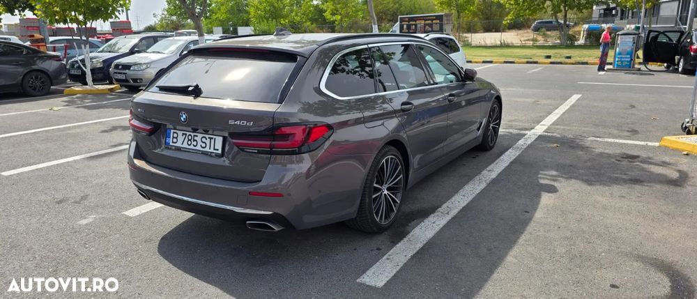 BMW Seria 5 540d xDrive AT MHEV - 3