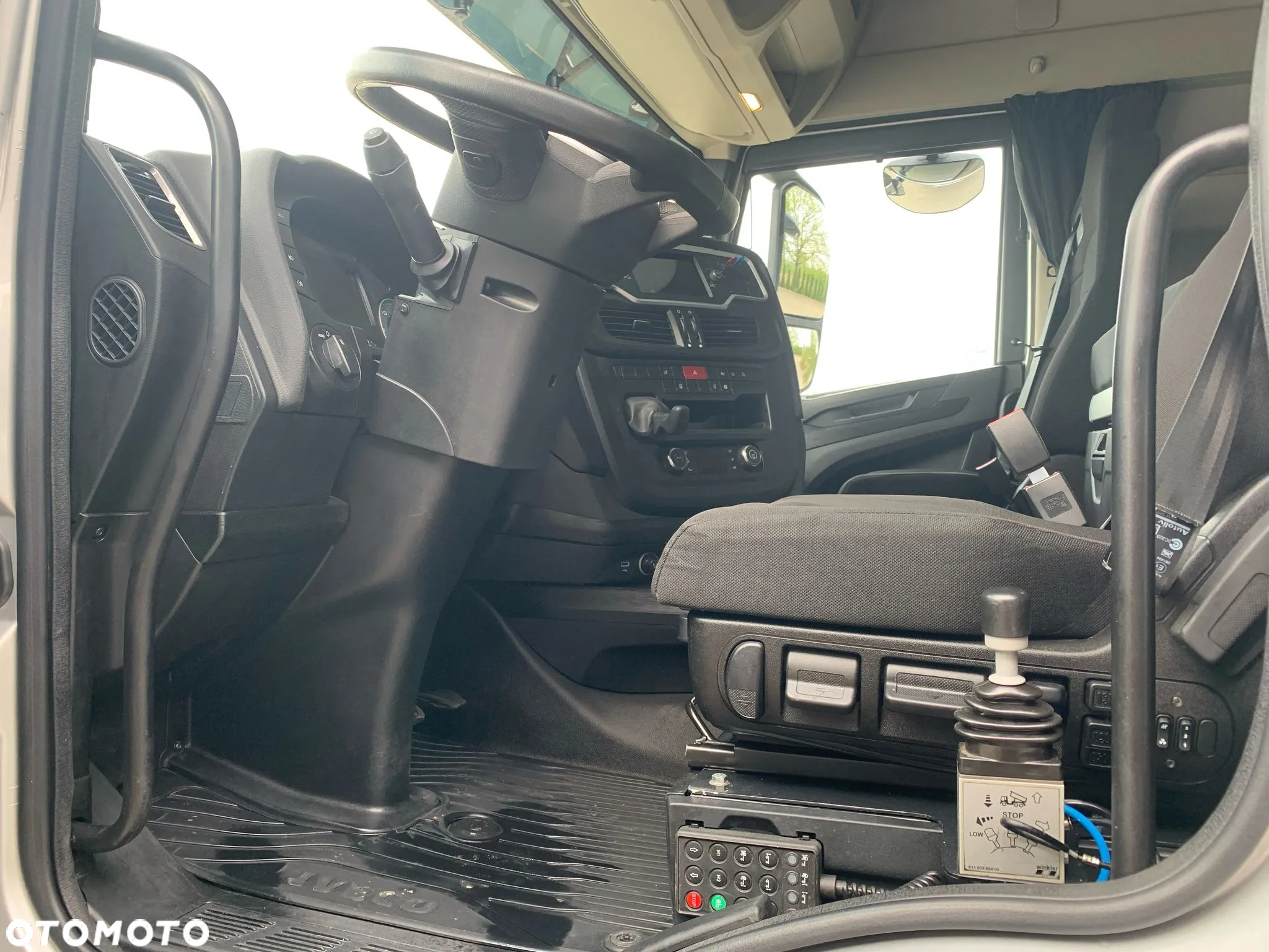 Iveco S-WAY 4x4H EURO6 - 17