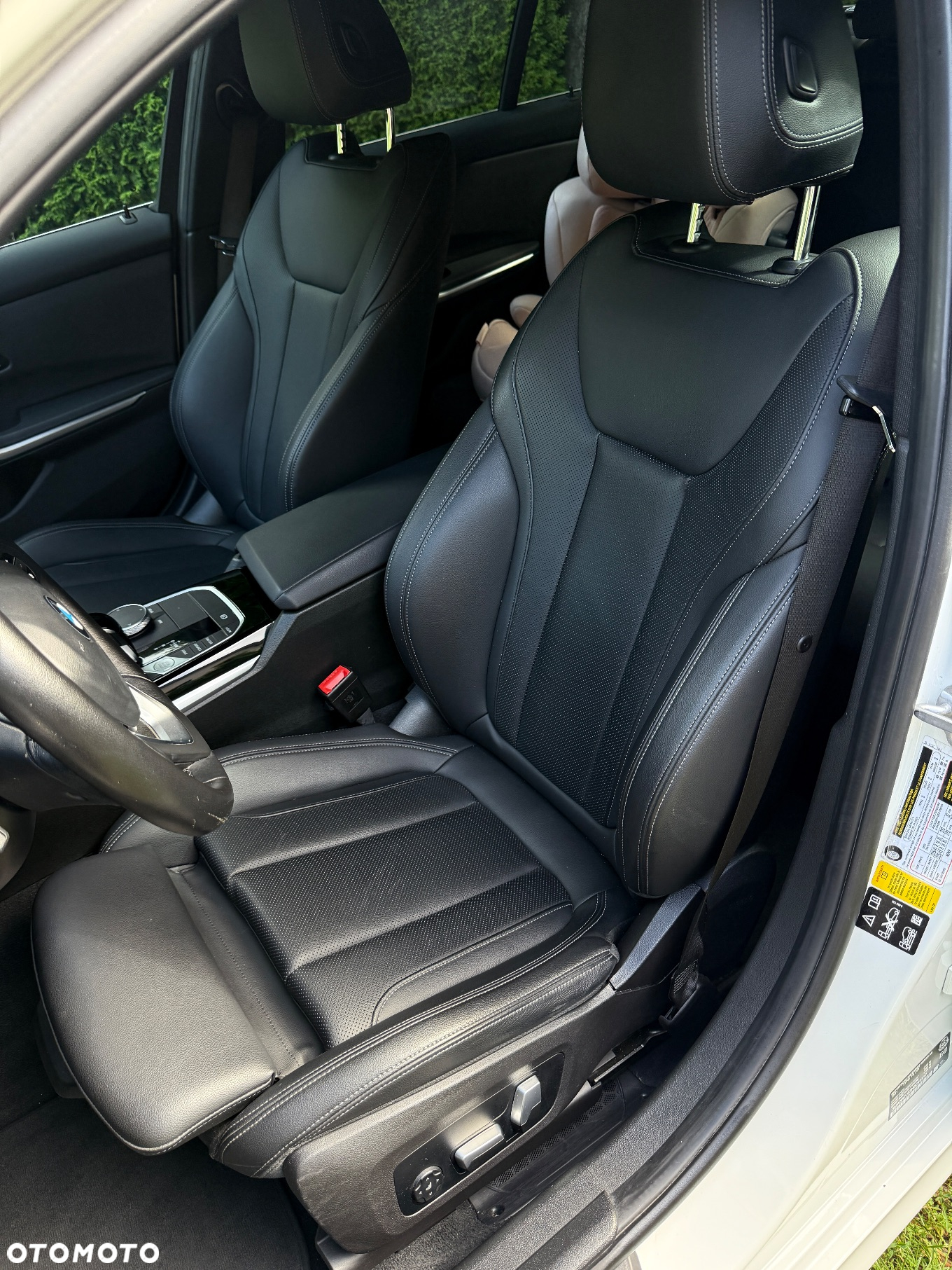 BMW Seria 3 330i xDrive - 23