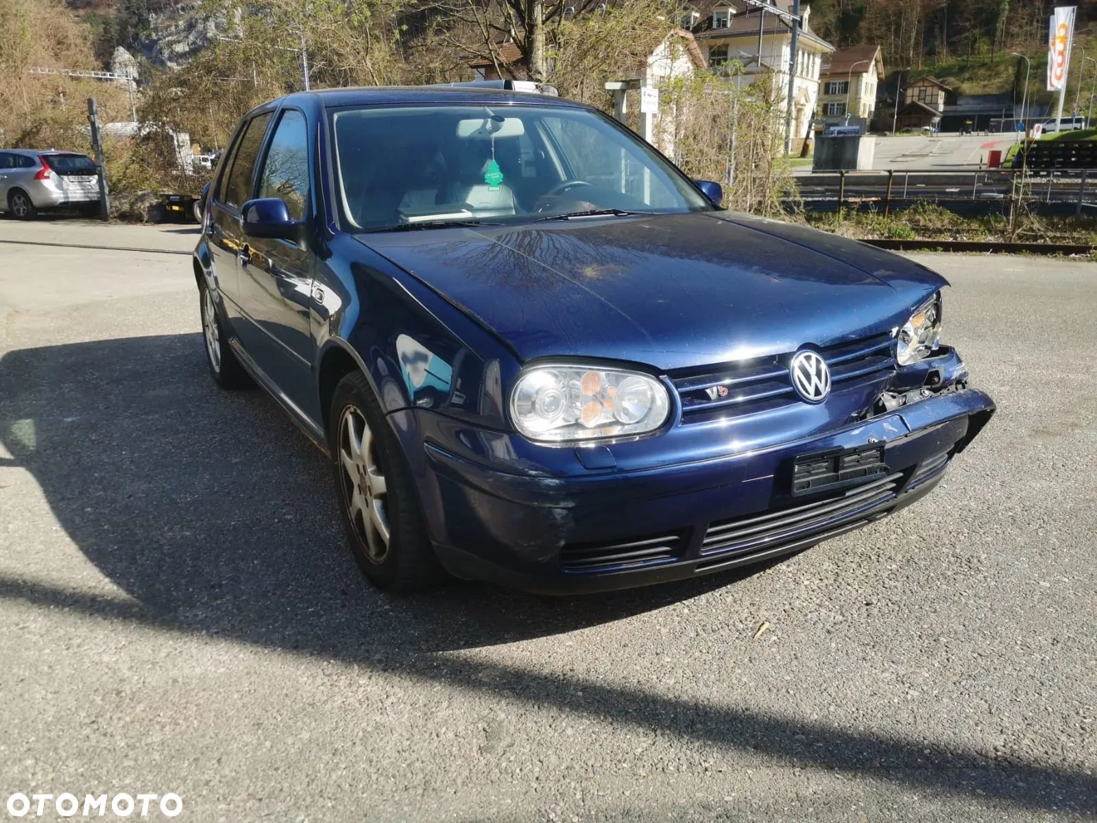 Volkswagen Golf - 1