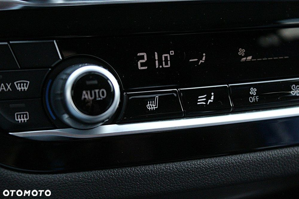 BMW X3 xDrive20i xLine - 23